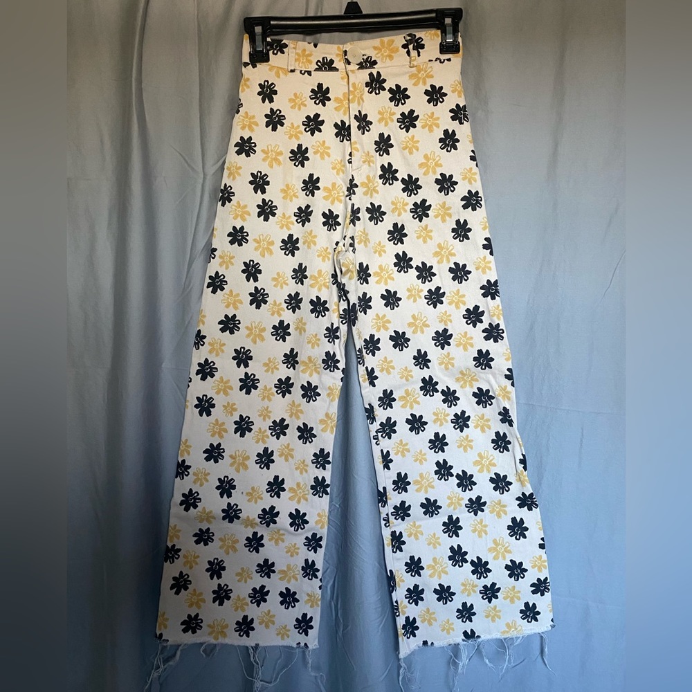 🌺 2 FOR $20 Shein Wide Leg Floral Jeans XS